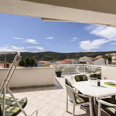 Apartments Luka - Trogir, Marina 150M From The Beach Bagian luar foto