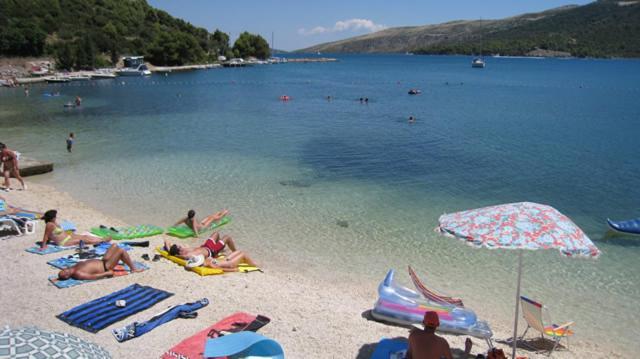 Apartments Luka - Trogir, Marina 150M From The Beach Bagian luar foto