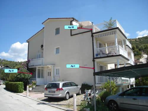 Apartments Luka - Trogir, Marina 150M From The Beach Bagian luar foto