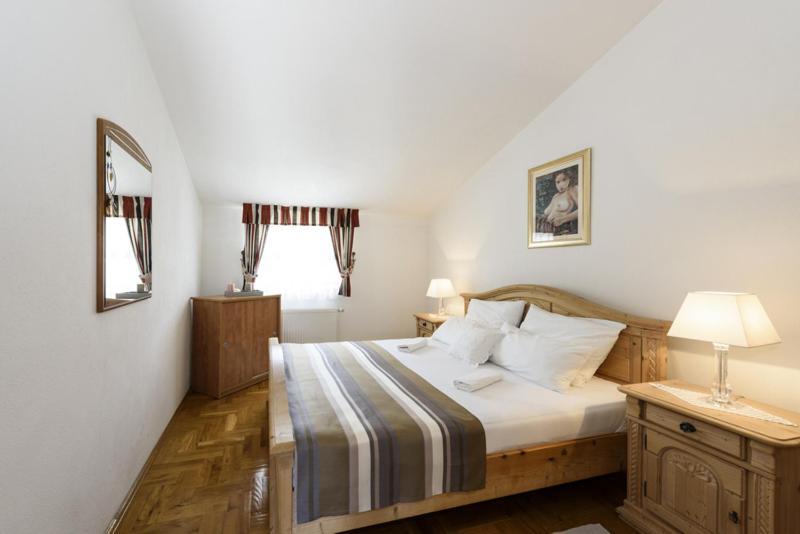 Apartments Luka - Trogir, Marina 150M From The Beach Bagian luar foto